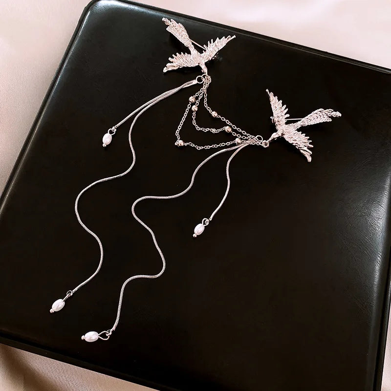 Delicate Long Fringe Brooches