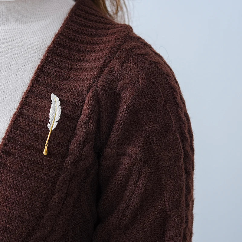 Luxury 18K Gold Long Goose Feather Brooch