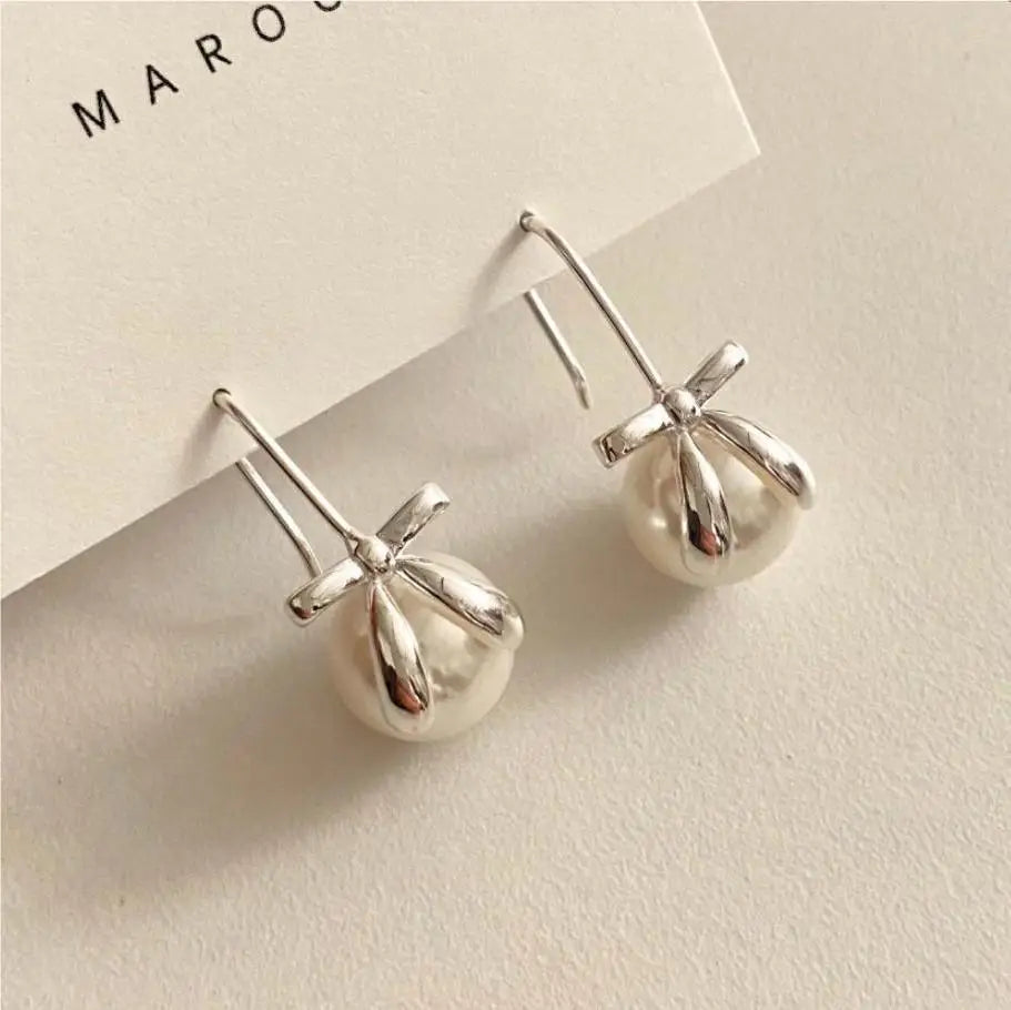 Elegant 925 Sterling Silver Bow Ribbon Real Fresh Water Pearl Earrings
