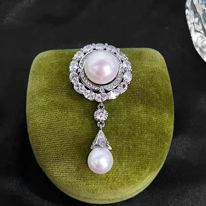 Classic Natural White Pearl Fashion Flower Corsage Brooch