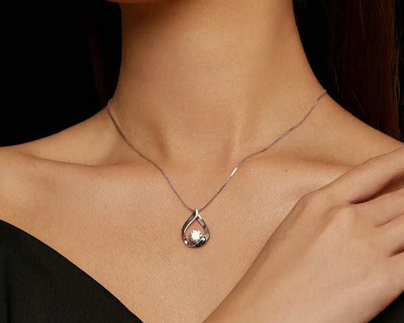 Delicate 1CT Moissanite Waterdrop Lab Diamond 925 Sterling Silver Jewelry Set