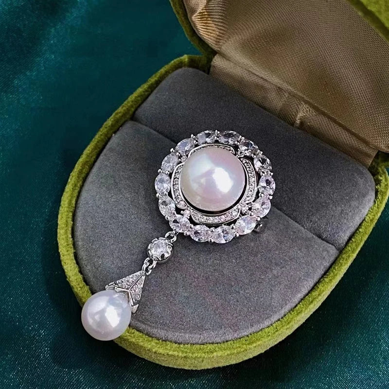 Classic Natural White Pearl Fashion Flower Corsage Brooch