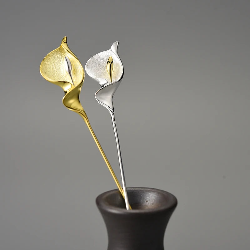 Elegant 925 Sterling Silver Calla Lily Brooch