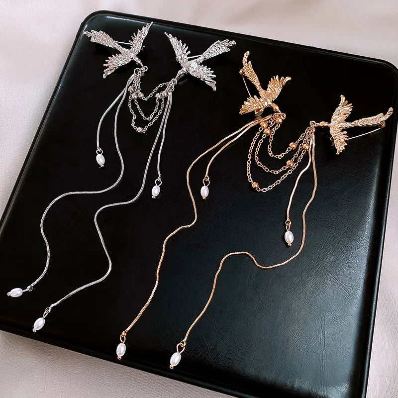 Delicate Long Fringe Brooches