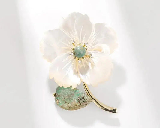 Versatile Natural Pear Shell Flower Brooch
