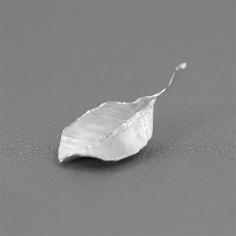 Sophisticated 925 Sterling Silver 3D Leaf Brooch