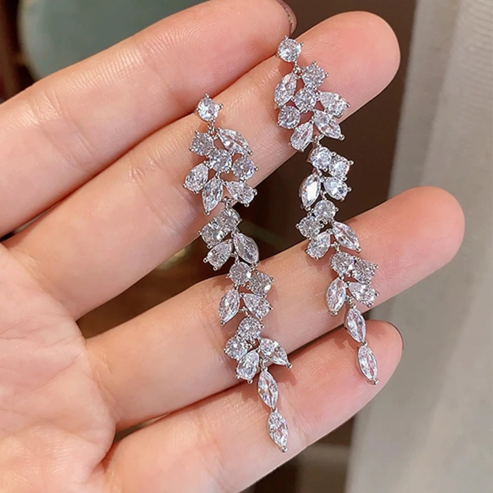 Graceful Sparkling Crystal Tassel Earrings – Geometric Drop Jewelry