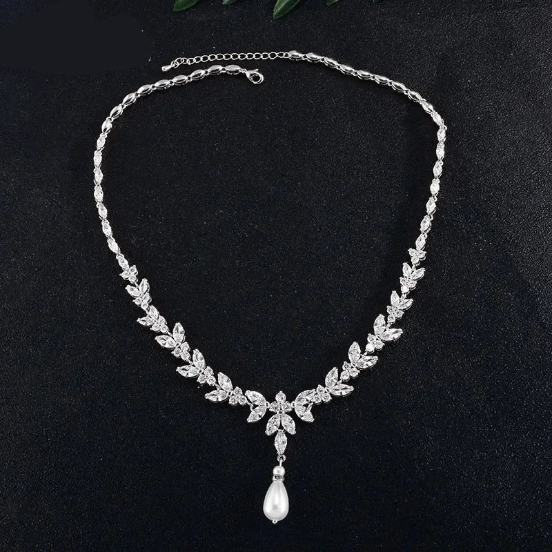 Luxury Exquisite Marquise Cut Cubic Zircon Leaf Necklaces