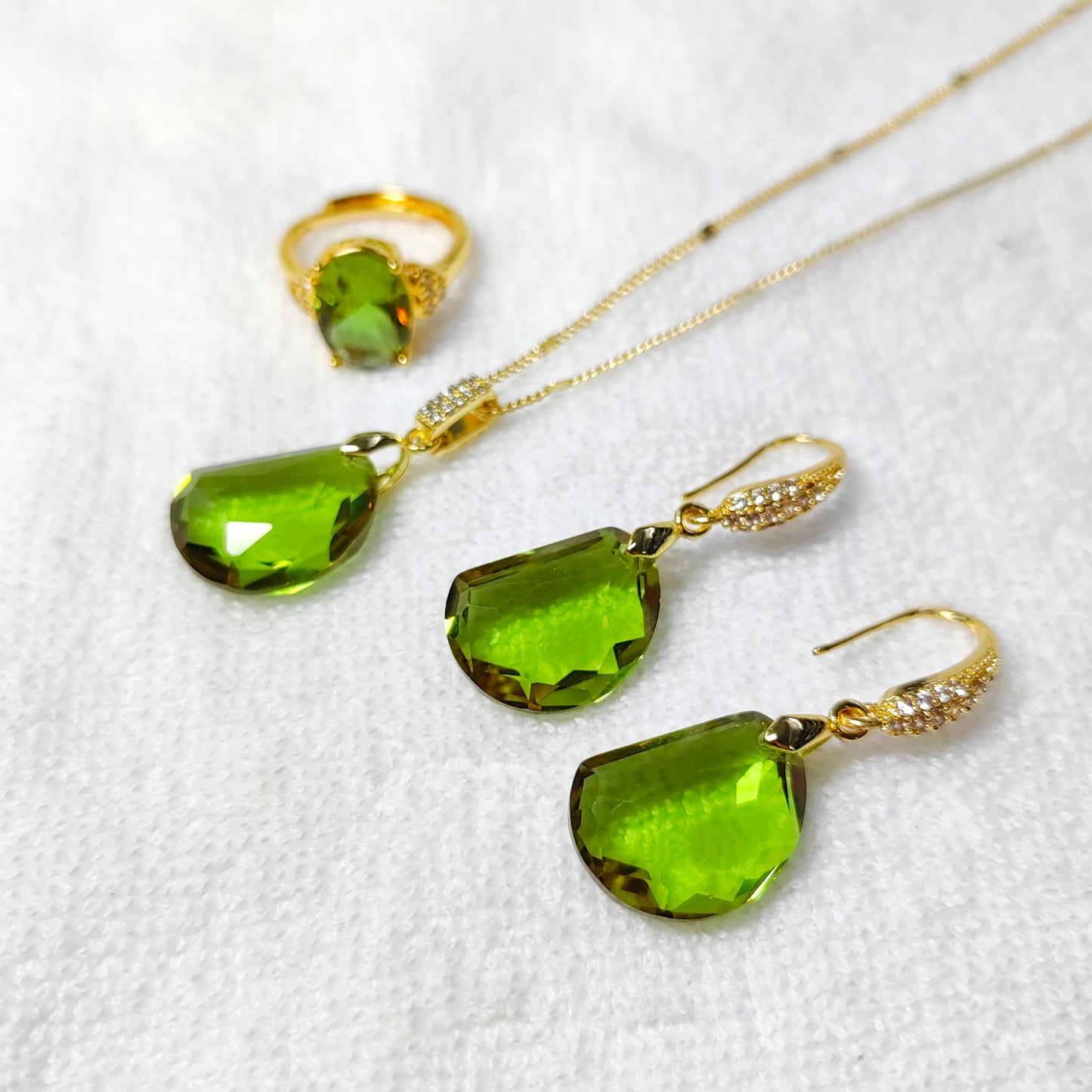 Fashion Simple Pea Shape Jewelry Three-piece Set