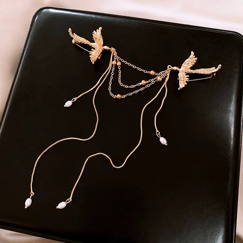 Delicate Long Fringe Brooches