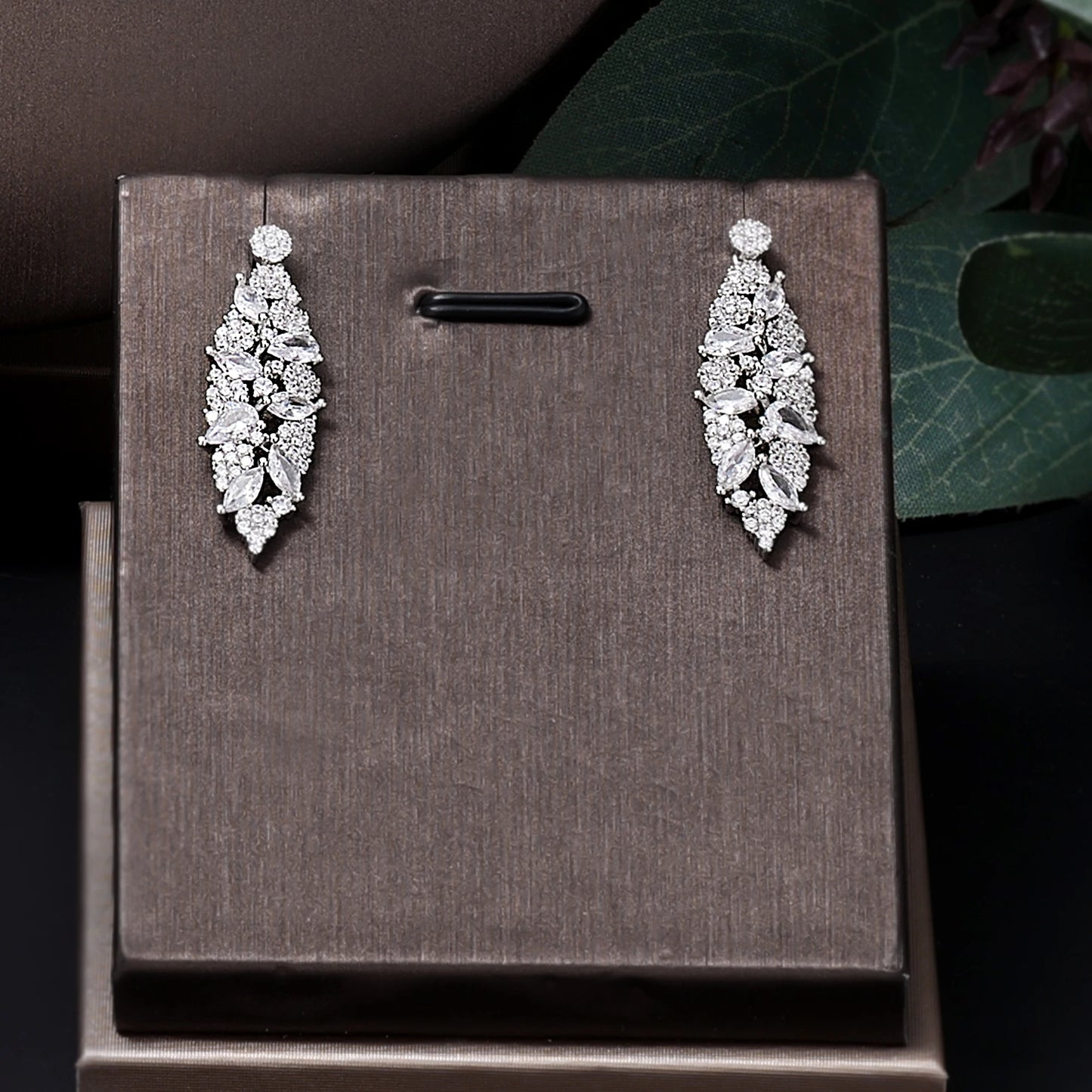 Elegant 4-Piece Bridal Jewelry Set – Best-Selling Wedding Fashion