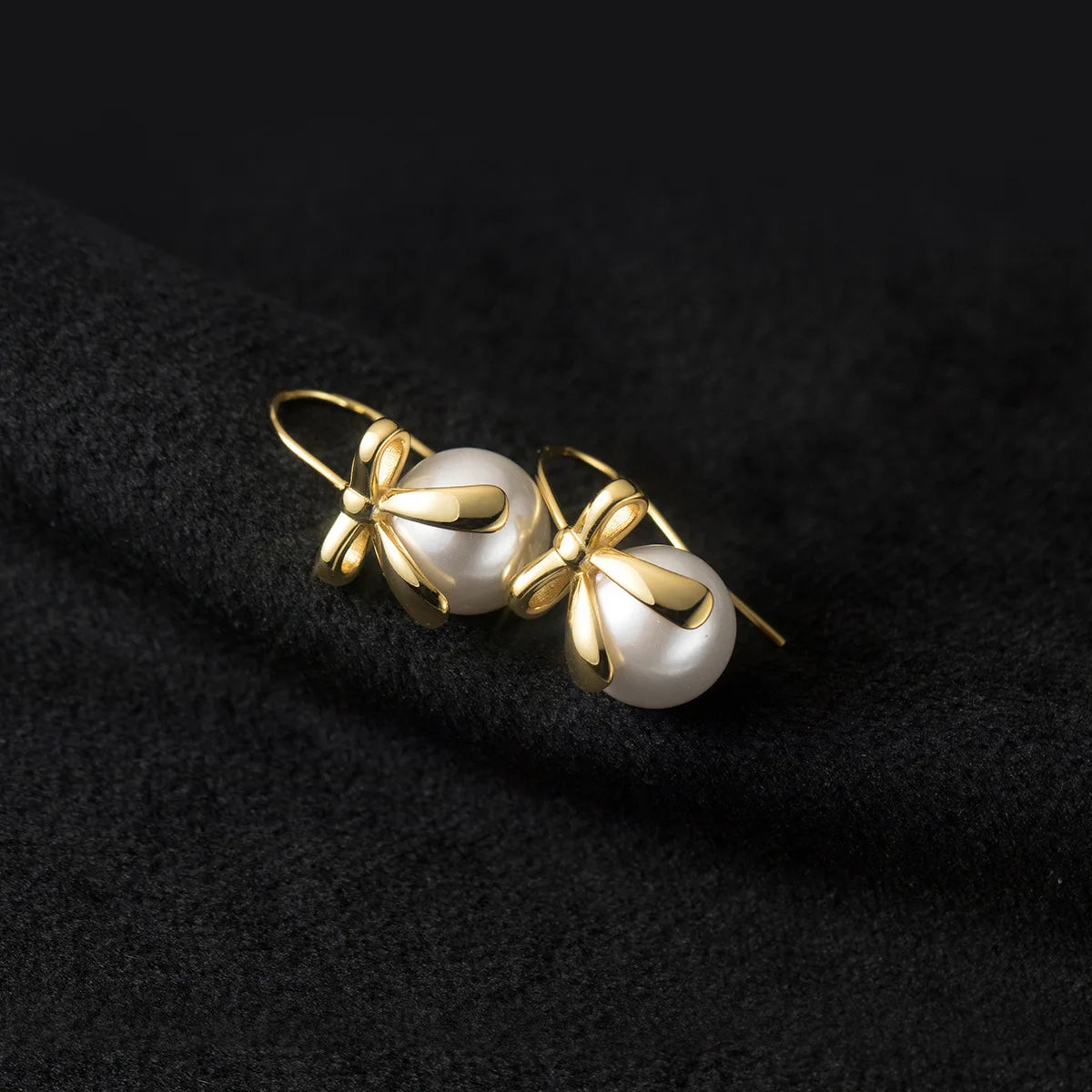 Elegant 925 Sterling Silver Bow Ribbon Real Fresh Water Pearl Earrings