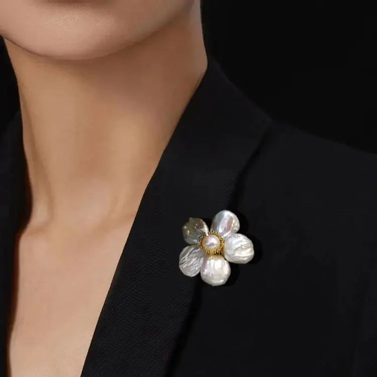 Vintage Natural Pearl Brooche