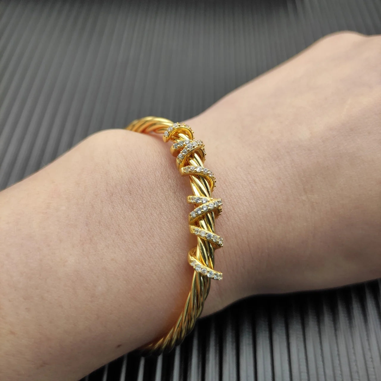 Classic S925 Sterling Silver Round Head Bracelet
